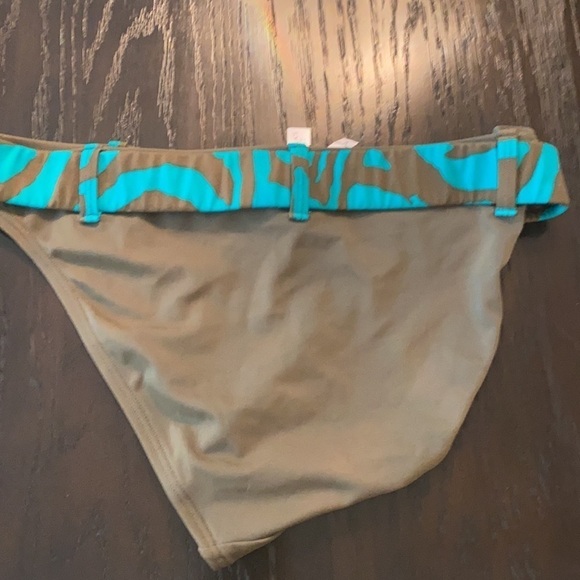 Victoria’s Secret Halter bikin - Picture 5 of 5